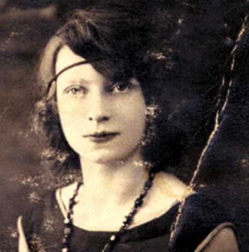 #OtD 16 Aug 1907 Georgette Kokoczinski, Spanish Civil War martyr, was born in Versailles, France. She joined the international group of the anarchist Durruti Column at the outbreak of revolution, and was tragically killed at the battle of Perdiguera workingclasshistory.com/2020/06/17/e39…