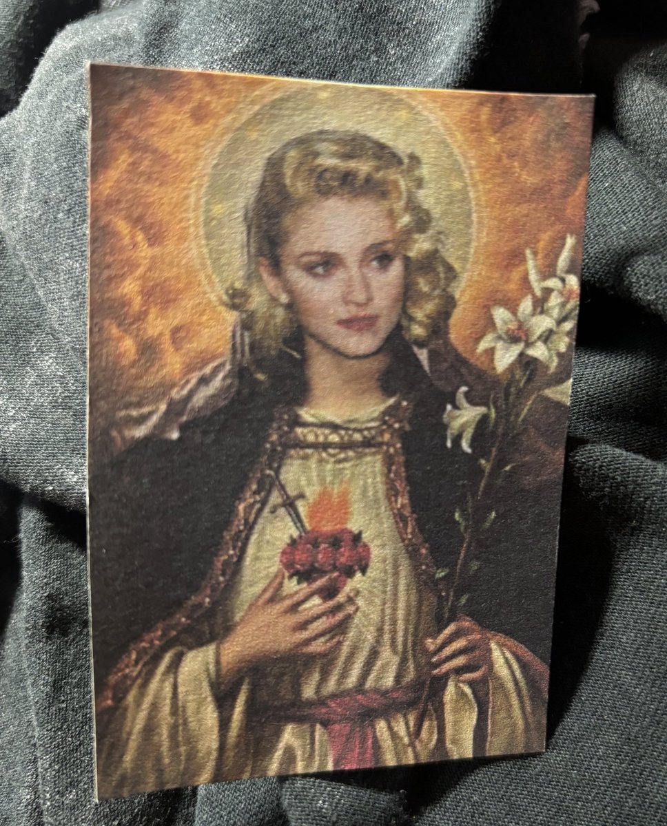 FELIZ ANIVERSÁRIO SANTA MADONNA DE LA ISLA BONITA