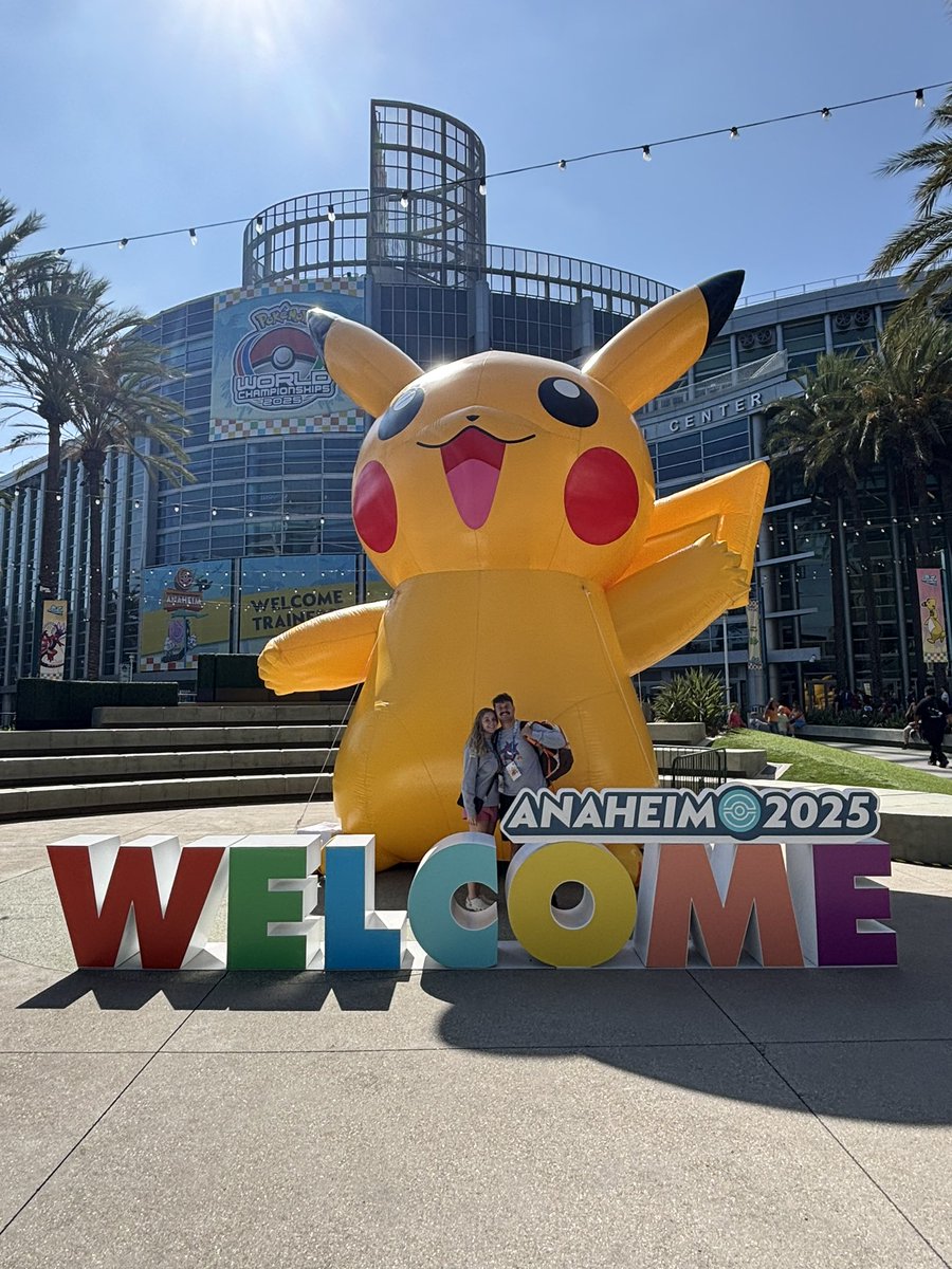 Having a great time in Anaheim and was able to secure day 2 on the winners side. Looking forward to spending more time with everyone and more fun battles! #PokemonGO #PlayPokemon