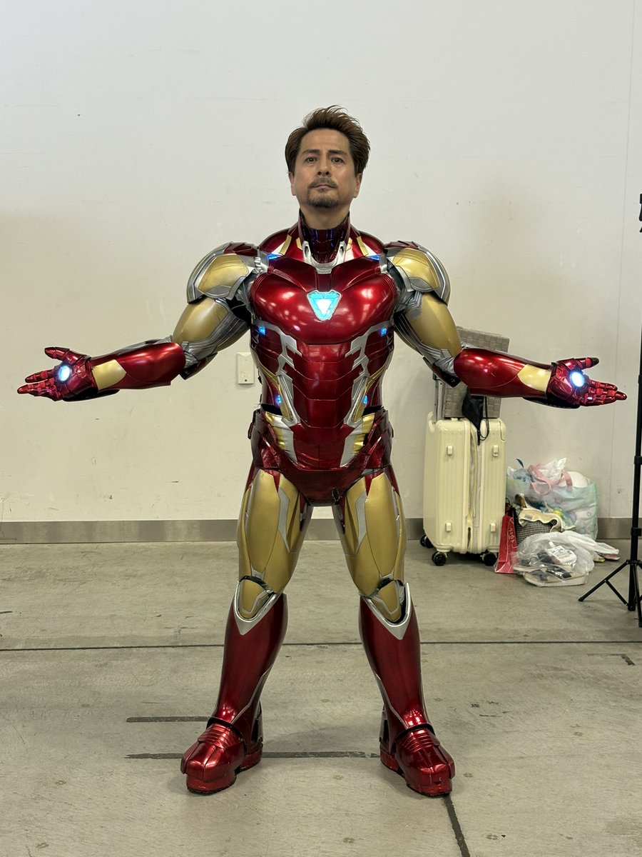 アイアンマン
光るギミックがカッコいい