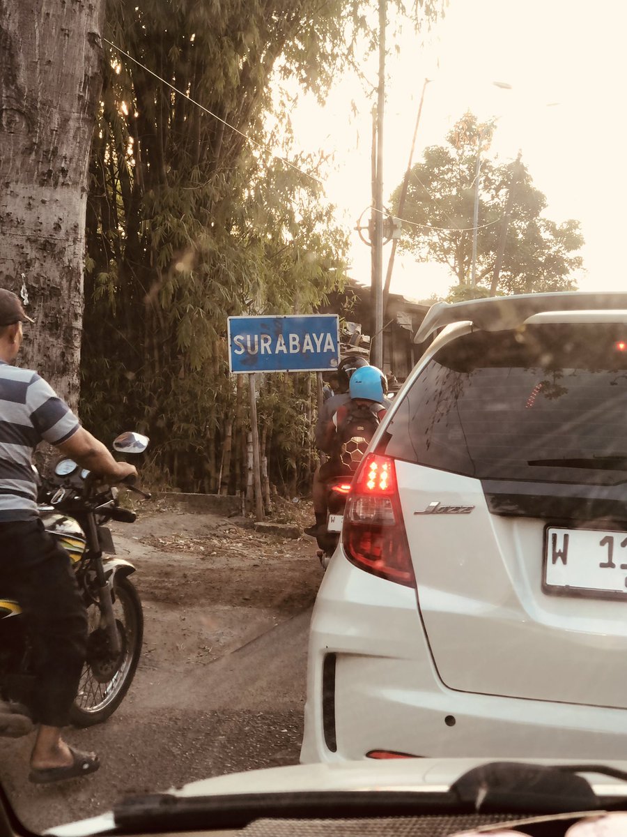 Goodbye Surabaya!!!

Mari kita liburan kembali di Bali!