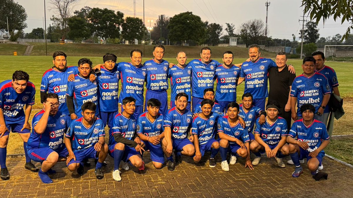CHermosillo27's tweet photo. ¡Agradecimiento a Cartones Ponderosa y al Gobierno de Colón, al Ingeniero Rodríguez, al Regidor Antonio Rodríguez y a Antonio Rodríguez Hijo! 👏🏻

Un gran convivio y un gran partido que disfruté mucho, ¡infinitas gracias! https://t.co/oQuE7N7wbD