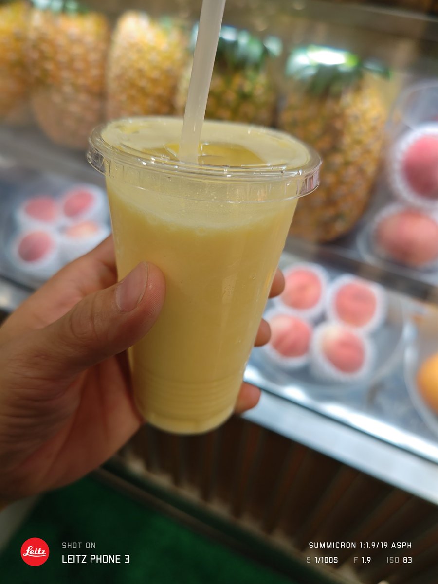 大丸のジューススタンドもなかなか(´・ω・)