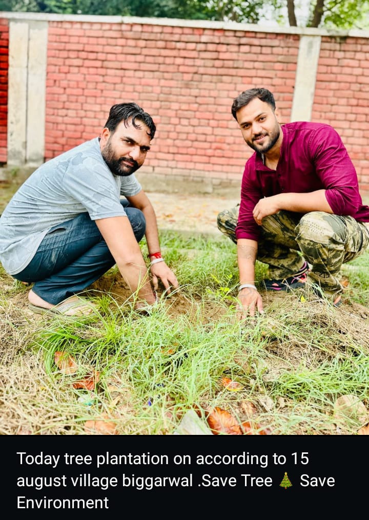 Simarjot409's tweet photo. On the occasion of 58th birthday of Saint Dr MSG, millions of devotees planted various types of trees and plants. This #MegaTreePlantation was held at different places internationally.
#PlantForFuture https://t.co/TfBNVNuYrJ