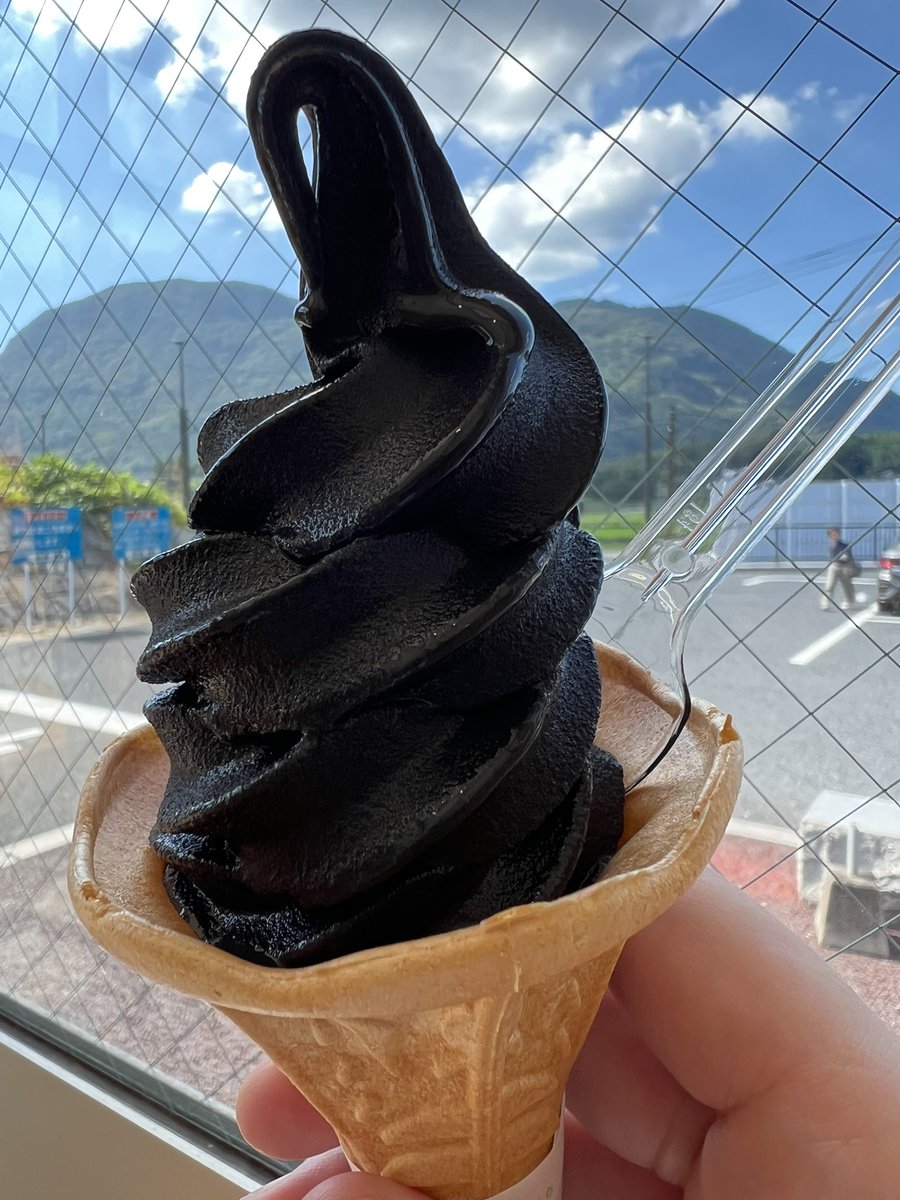 aniki0420's tweet photo. うまー🍦味はチョコでした。 https://t.co/10t2nTWVPh