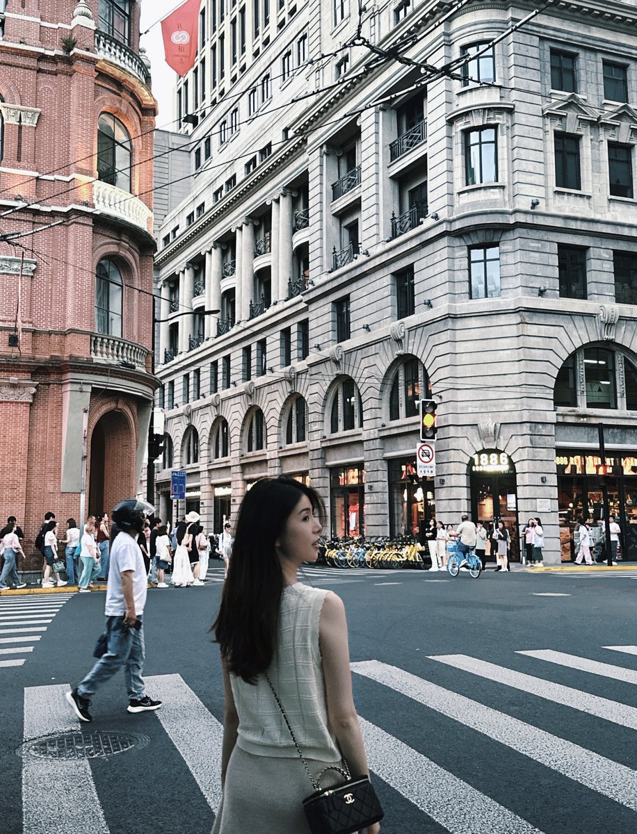 午安兄弟们 最近在上海玩 

刚刚吃着早餐看到somnia空投检查器出来了  
register.somnia.network/flow

刚查完 空投分配还算满意 10亿总量 一个1u可以吗 

Quills NFT给了666个 没有nft的号只做奥德赛的拿到了300-400个币

官奶的NFT都只有666个币 ，那么币价应该不会差

🙃 提醒一下