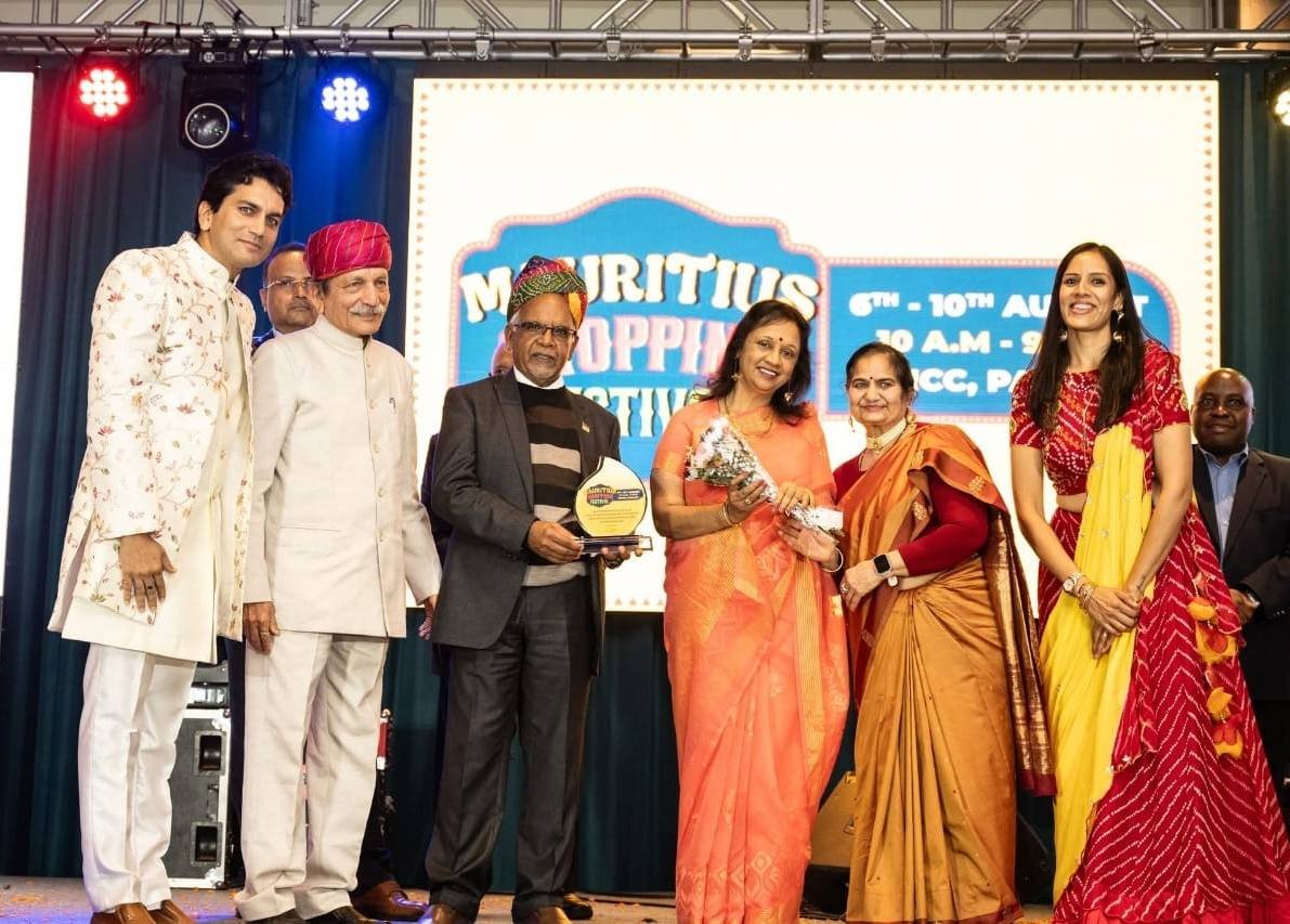 H.E. Dharambeer Gokhool tweet media