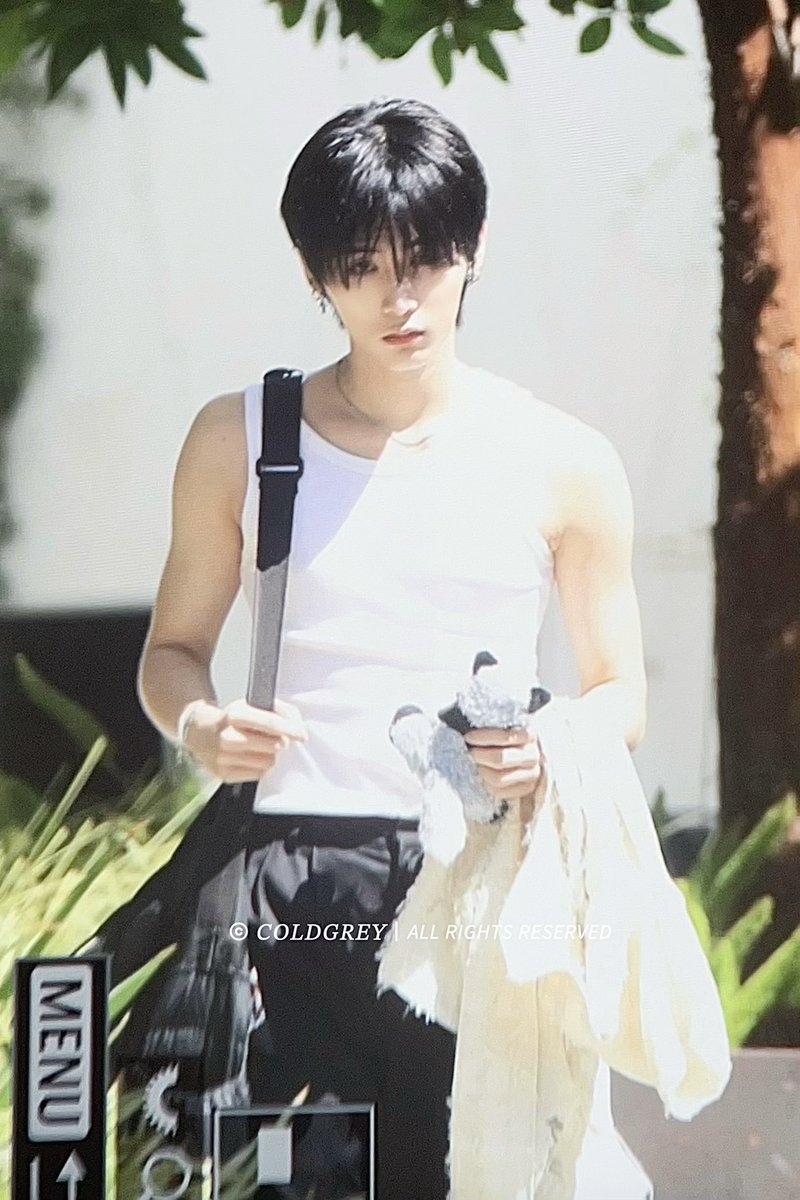 ᴄᴏʟᴅɢʀᴇʏ.:. tweet media