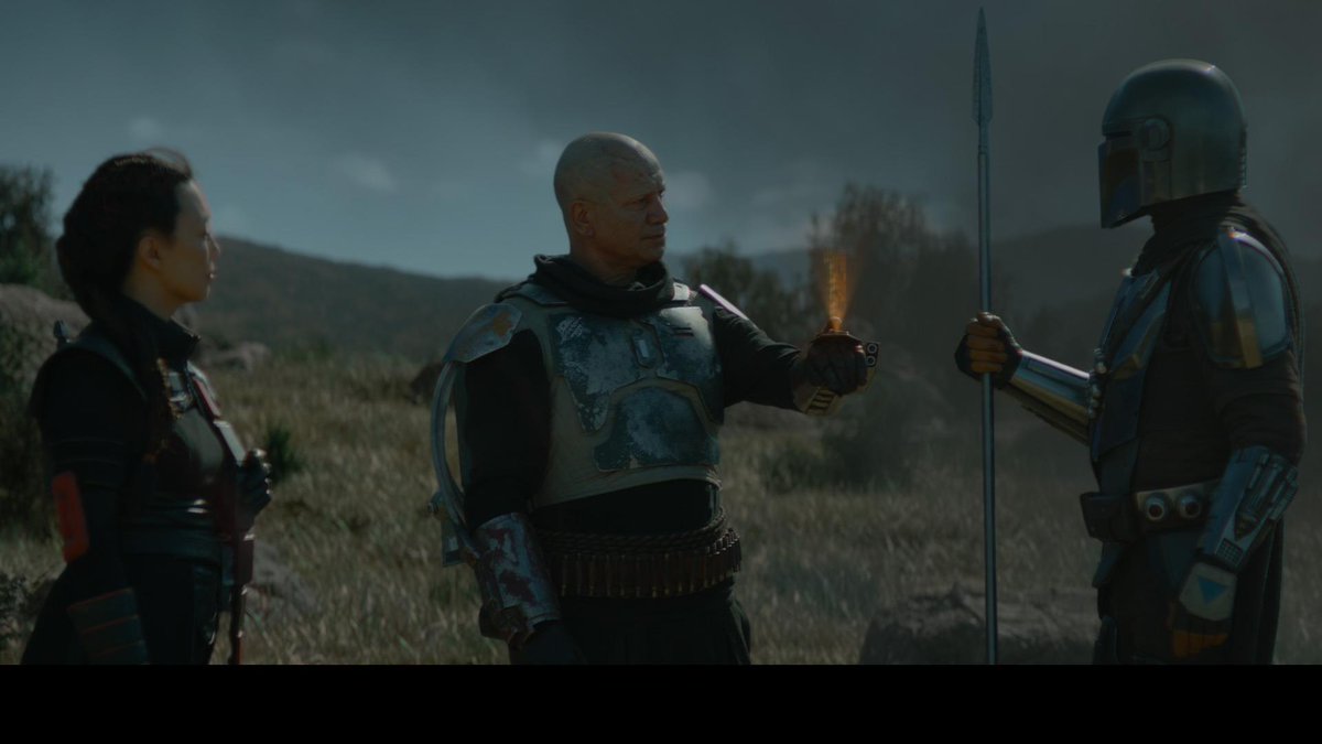 VevutVhett's tweet photo. THIS scene confirmed SO much:
*Jango IS Mandalorian? YES!
*Boba Can read/understand Mando'a? Uh-huh!
*Boba Knows his Mandalorian Heritage? Yup!
*Boba Finally shown on screen being a bad-a$$ with &amp; without his armor? YES!!! 

@bobafett
#BobaFett 
#TheBookOfBobaFett
#TheMandalorian https://t.co/mkQQuywS6w