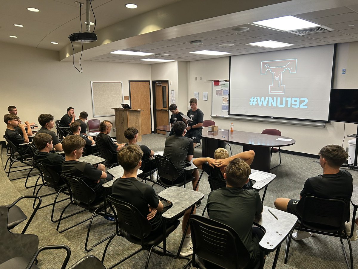 Tarkington_Bsbl's tweet photo. Week 1 in the books!! #WNU192 #brothers #tarkingtonbaseball https://t.co/ku0B0Vxmnk
