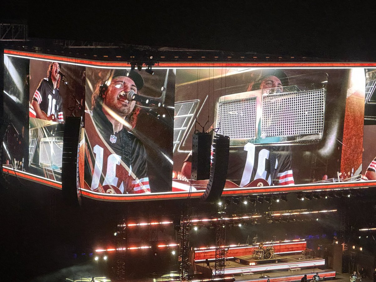 JoshCribbs16's tweet photo. One of my New Favorites 🙌🏾💯  @MorganWallen 

#Dawgs #morganwallen https://t.co/sco288rLH8