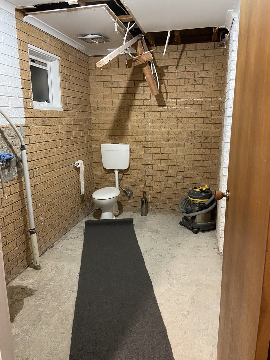 crackerscraigo's tweet photo. Much better! #CrackersReno https://t.co/ftaQvUnByg