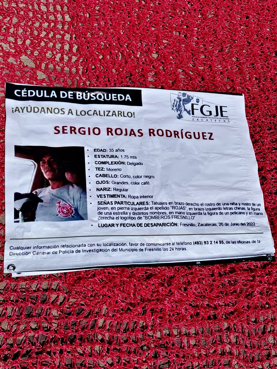 Falleció el sr Salvador, de Fresnillo. Buscaba a su hijo Sergio quien fue desaparecido en 2022.  Hace unos meses me pidió tomar estas fotos para difundir su caso, pues le dolía que a su hijo lo tenían registrado como "localizado" cuando no era así. Su rostro lo resumía todo 🙏🏻