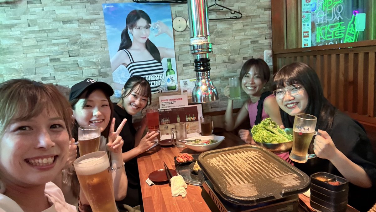 7irocloverZ's tweet photo. 昨日は5人でサムギョプサル食べてきたよ( ˊᵕˋ )
うまうまだし楽しかった( ˊᵕˋ )( ˊᵕˋ )( ˊᵕˋ ) https://t.co/cl85Txu0Zi