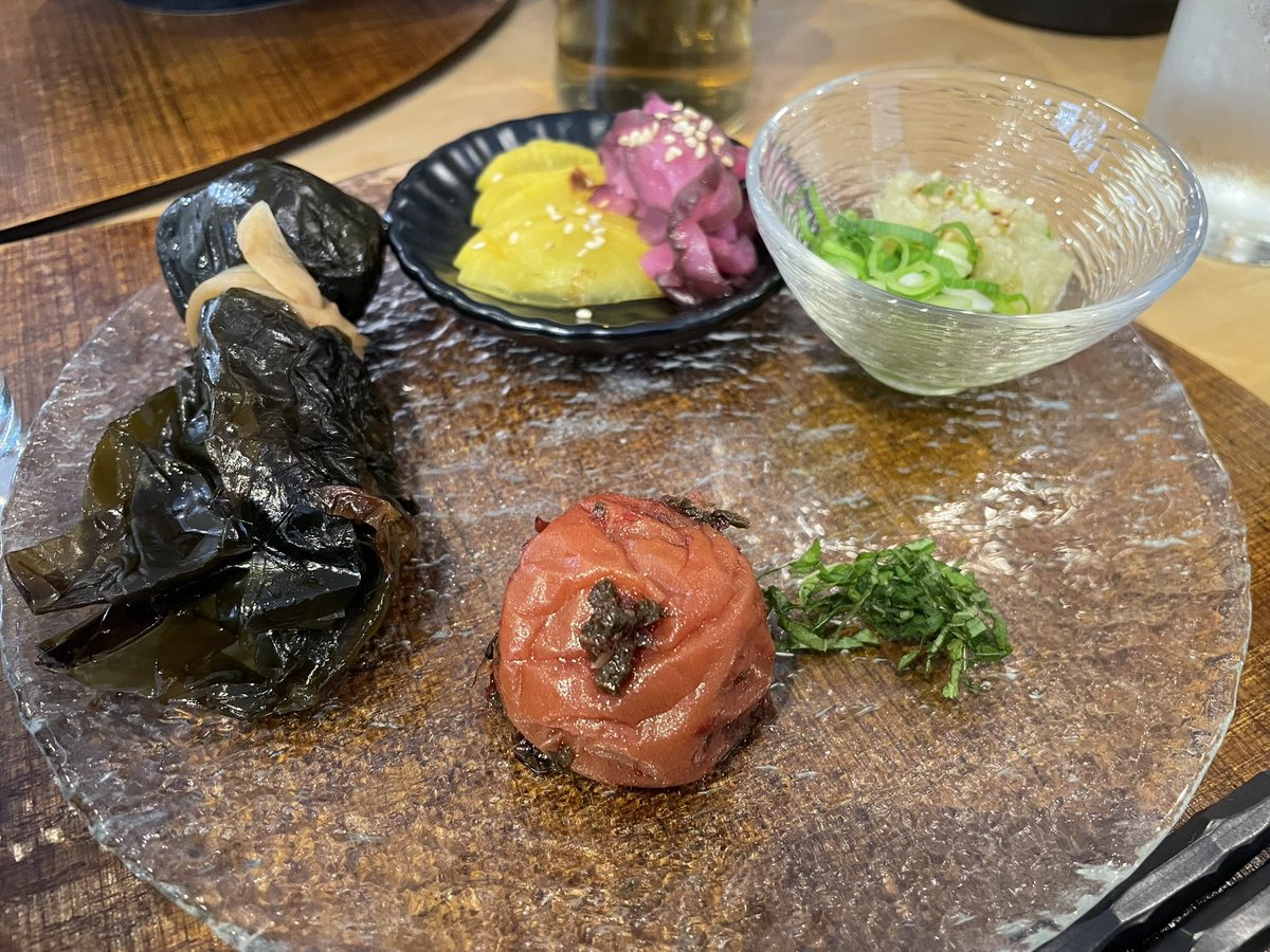 vitohvitoh's tweet photo. はくしかの竹

#はくしか 
#お粥 
#薬膳粥 https://t.co/t6fefndAsp