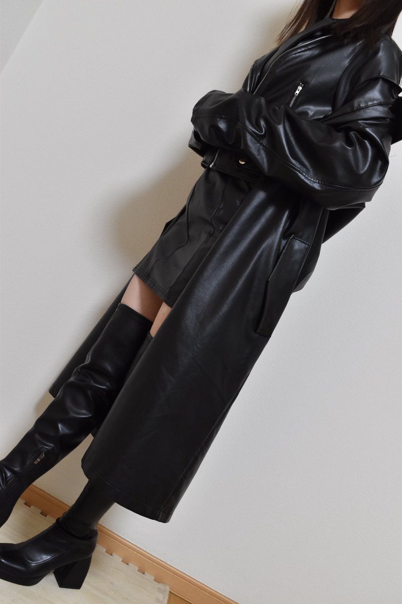 みなさん素敵な休日、過ごせているかな？✨

#レザーフェチ
#ロングブーツフェチ
#ブーツフェチ