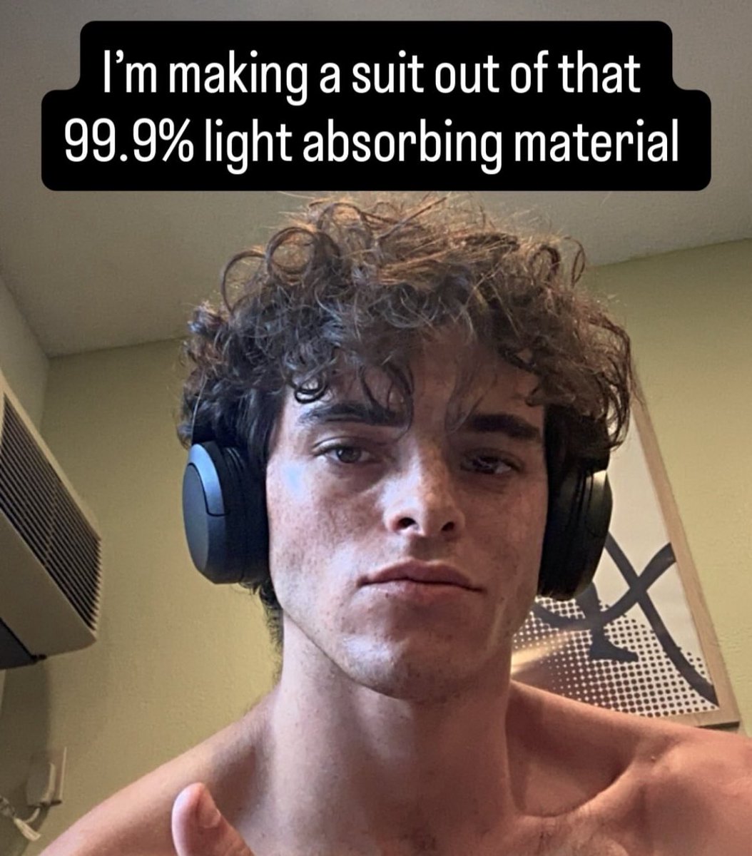 daveimcave's tweet photo. whats bros plan https://t.co/X8W0tdGApz