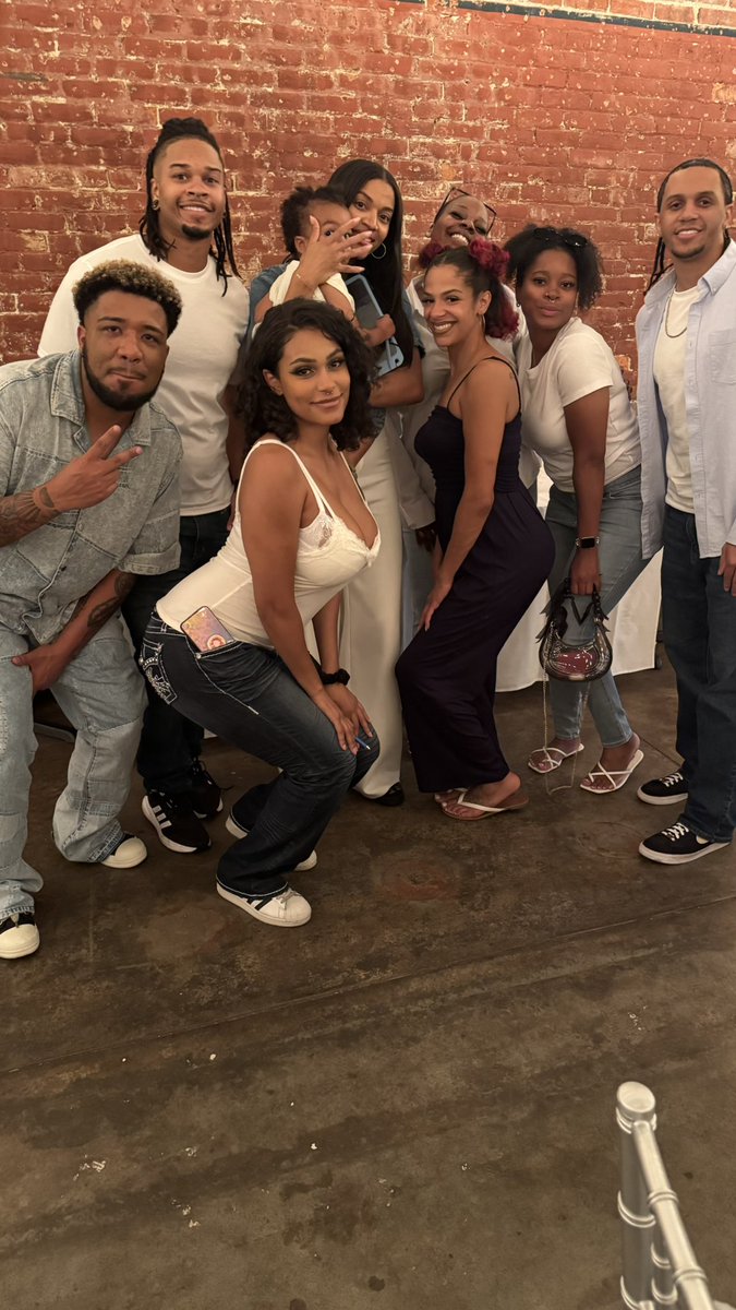 Deucey 📸 tweet media