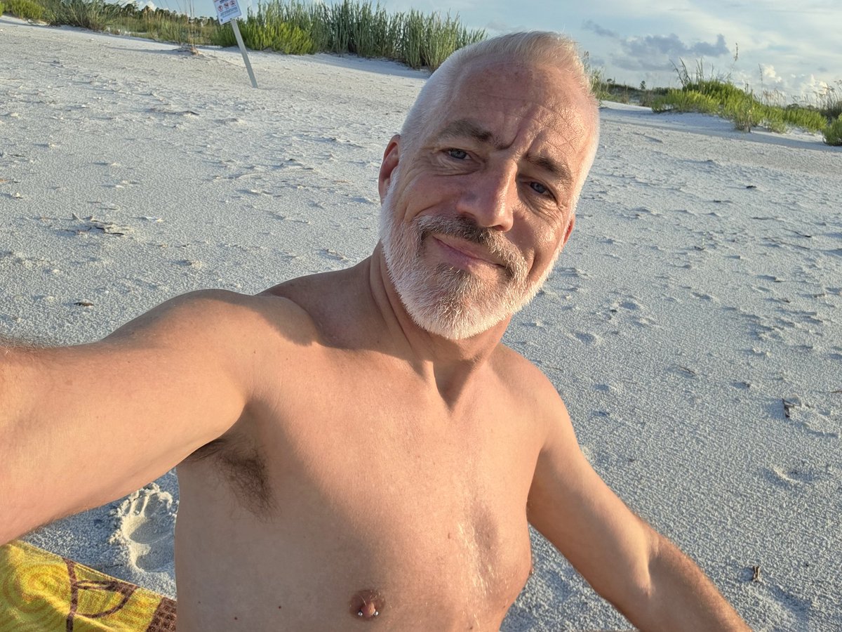 Here are a few showing daddy's 🍑