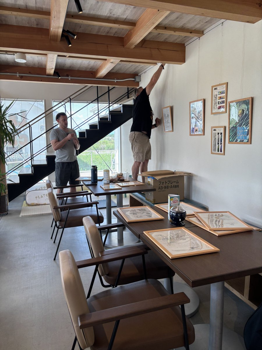SUNBOYJAPAN's tweet photo. LaLaCafé 深沼うみのひろば
ダチのLuke の絵を展示中♡
#SurferJOE
#BeachParty
#SUNBOYJAPAN https://t.co/FH6uRJuwmX