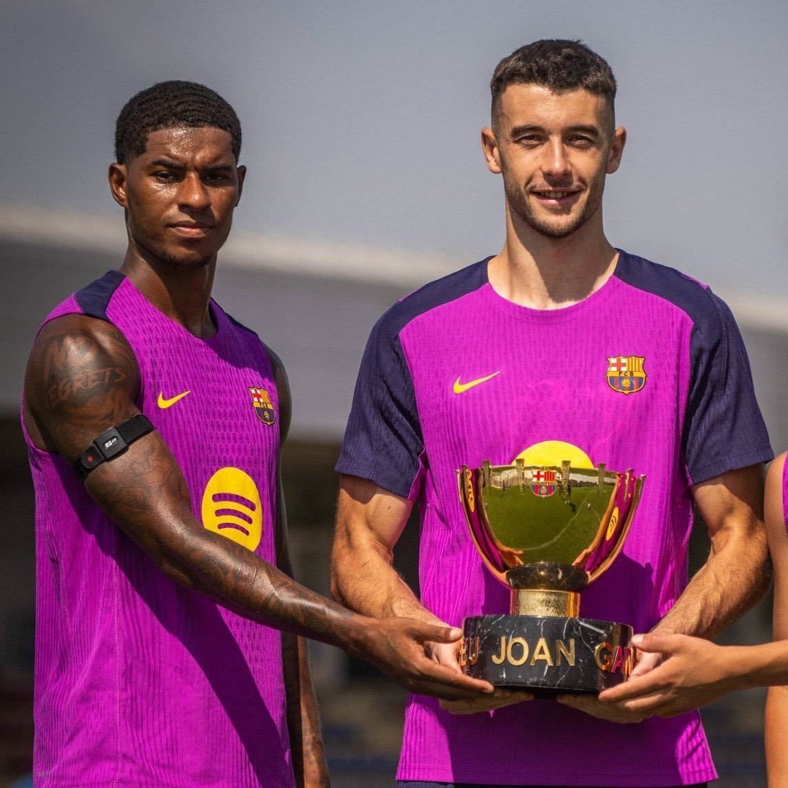 rapirumole's tweet photo. Gacia and rashford are both registered for today's game @BarcaTimes @LamineYamalClub https://t.co/fhcjAFh9Wi
