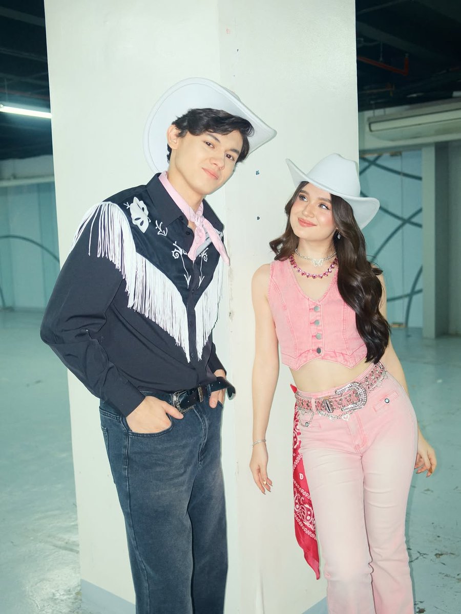 Happy fifth, KiSh!

‘PBB Celebrity Collab Edition’ ex-housemates Kira Balinger and Josh Ford marked the fifth month since they formed their duo inside the Bahay ni Kuya.

“my first and last duo,” Josh wrote on his post, to which Kira replied, “Happy 5th, partner 🤠✨.”

(📷:
