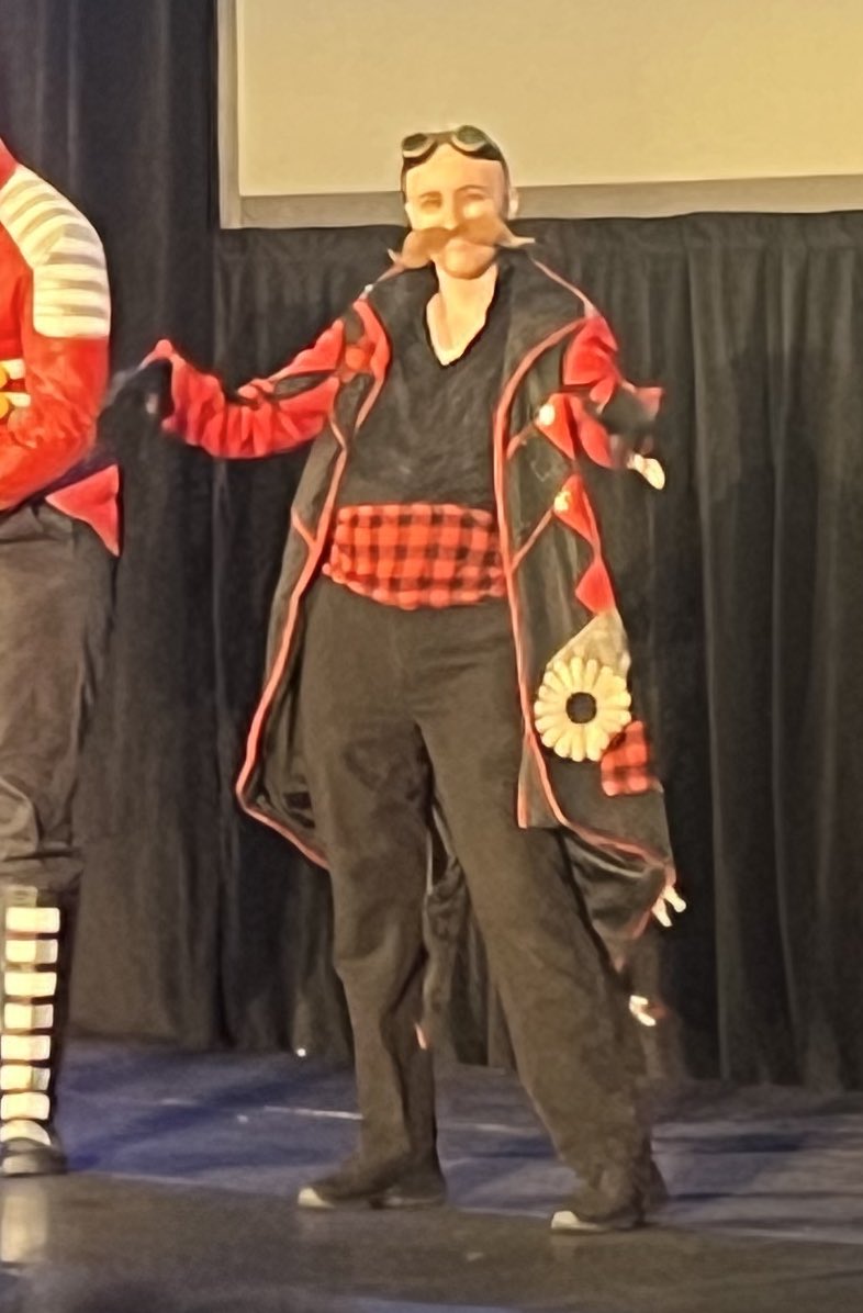 Competition was real tough but I gave it my all, I also really like these poses I pulled while onstage