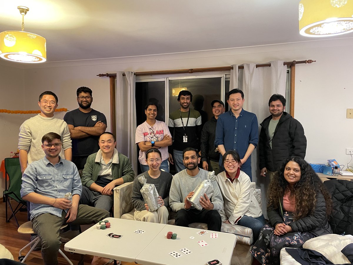 SiMingMan1's tweet image. 🥳 We wish our #PhD students, Anya Zhao and Melan Kurera, well as they wrap up their lab work and focus on their #thesis writing for the next few months! #phdlife #dissertation #immunology