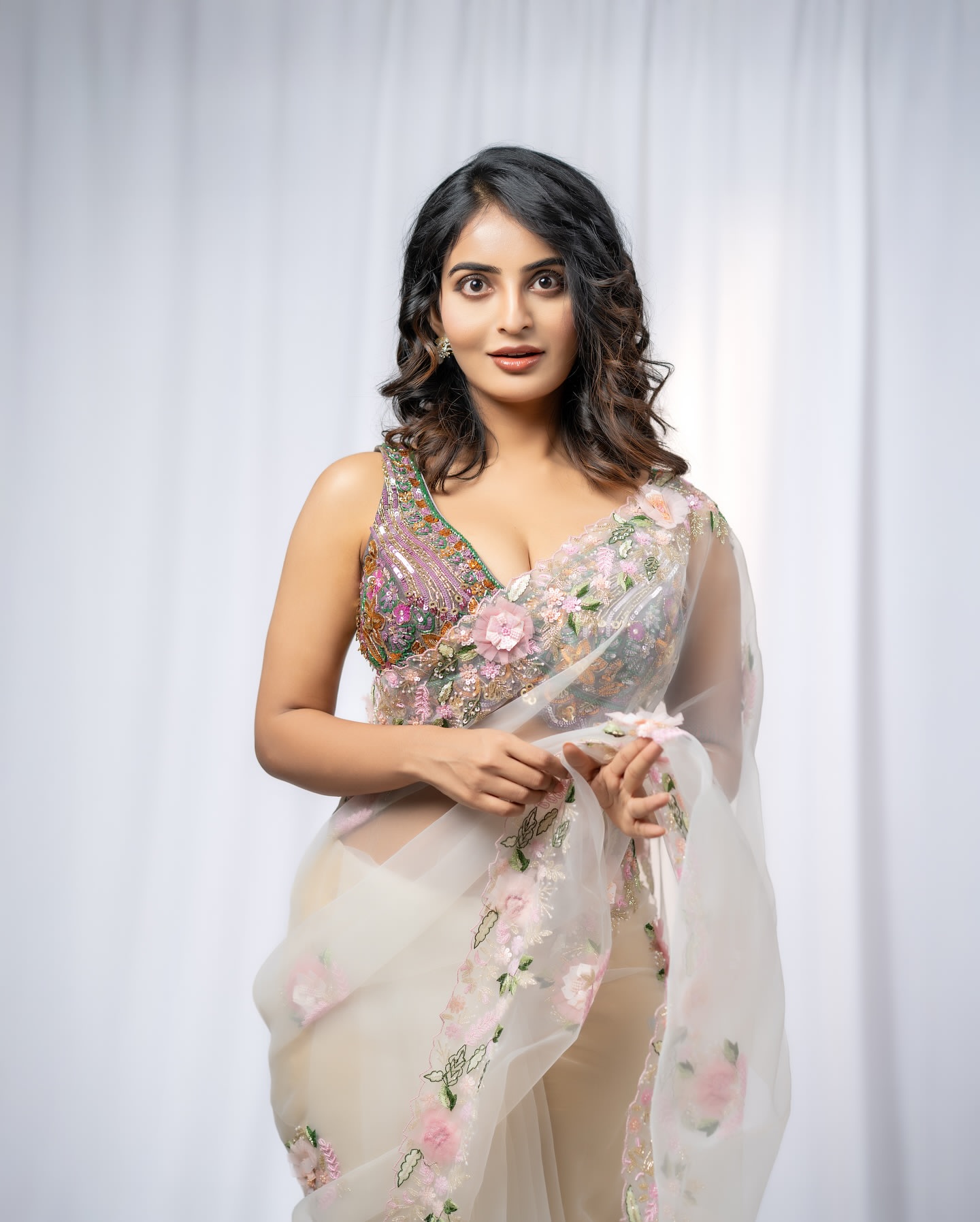 GyckWEKbQAARbR7?format=jpg&name=large