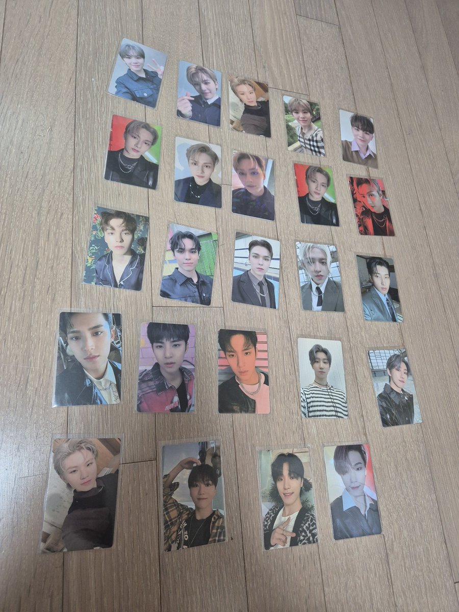 oxo_0804's tweet photo. 세븐틴 포토카드 일괄 양도합니다 
전부 다해서 30000원에 양도해요 오룬쪽은 덤으로 다 드려요
하자예민하신분은 오지마세용

세븐틴 에스쿱스 정한 조슈아 도겸 민규 디에잇 호시 우지 버논 디노 준 포토카드 양도 https://t.co/GWPoqgPjpK