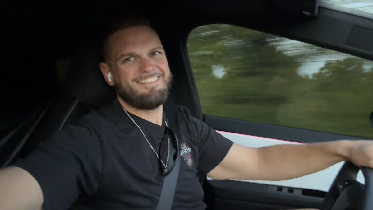 Come ride in dad’s truck. 😈 
I’ll turn on porn while you service me. 

#findom 
#master 
#cashmaster