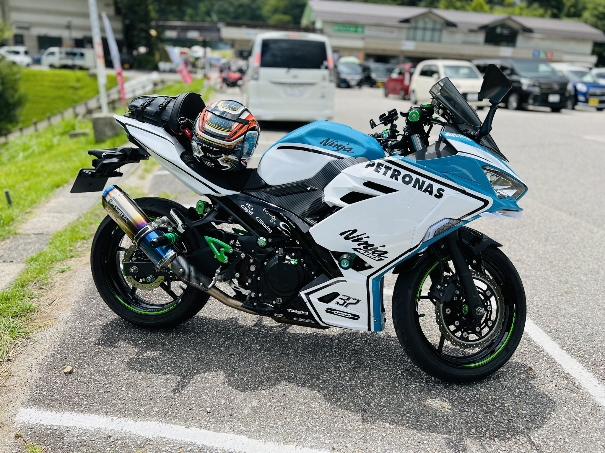 Mt.茶臼 Amazon.com: Exmark 109-5488 Wheel and Tire Quest QST20BE422
