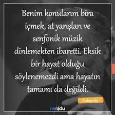 İlk kitabını Boğaziçi Üniversitesi Orta Kantin’de oturup bitirdiğim, Charles Bukowski abimiz iyi ki doğdu! 

16 Ağustos 1920 🎂

“Neye inanırsan inan, seni mutlu etmiyorsa yanlıştır.”

“Bazen kendine gelmen için, başkalarından gitmen gerekir. Uzaklaşmak, özgürlüktür.”