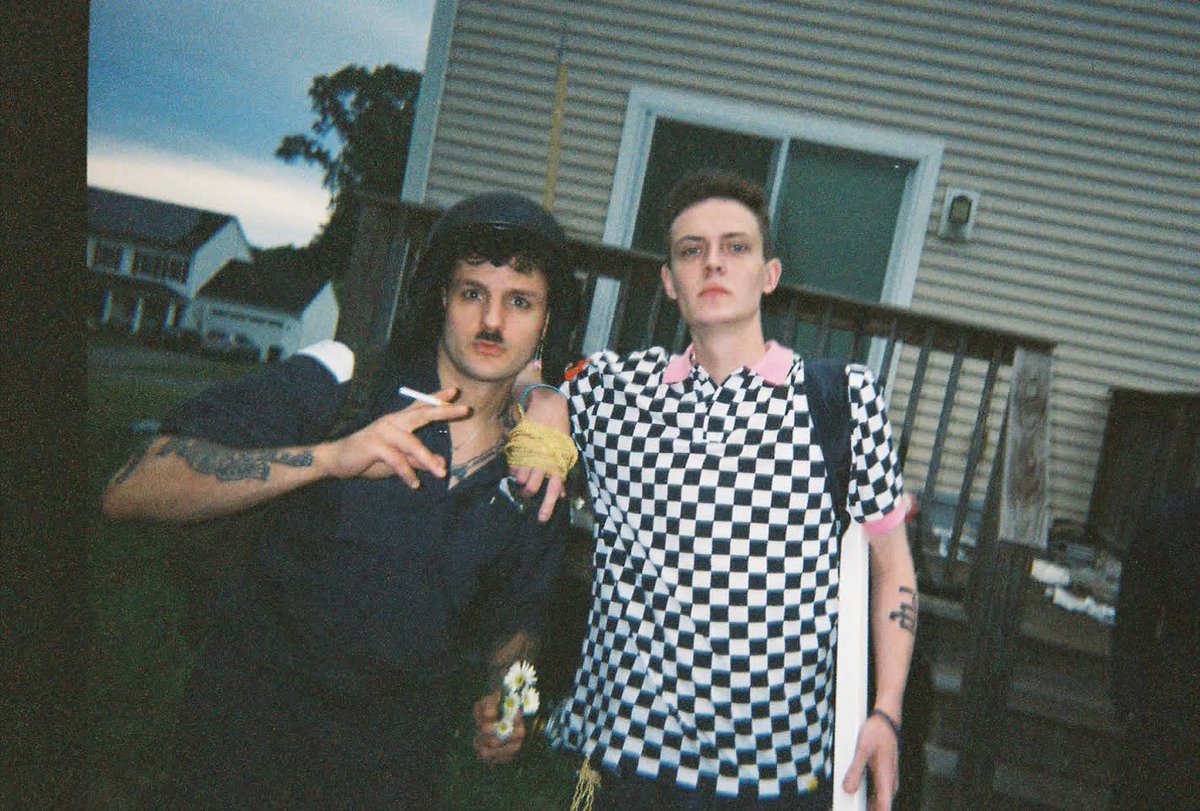 FredericAnthon6's tweet image. @Lickuidbrain jerry gang - getting kicked out of the first house #fishtank #fishtankdotlive #fredophile