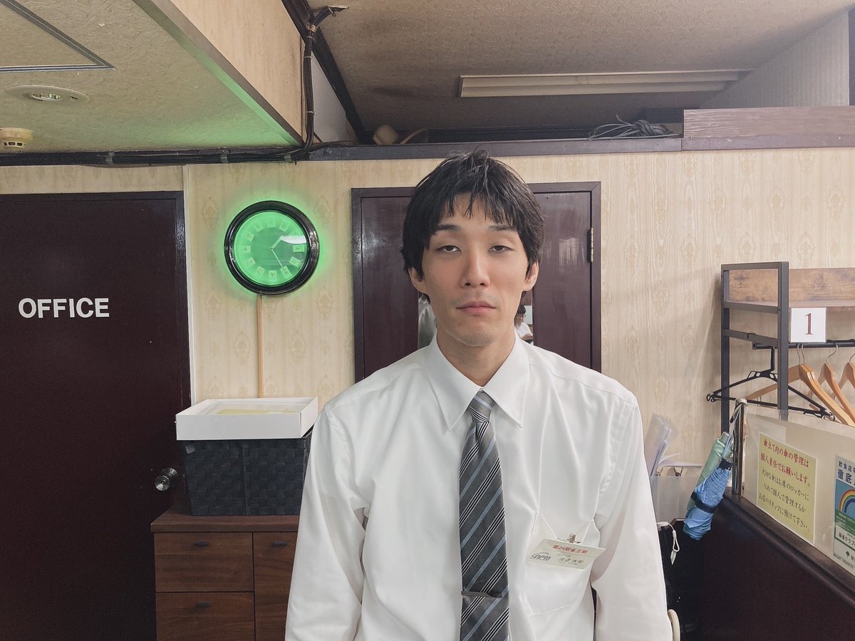 ClubNPM's tweet image. 【第24期後期 #雀王戦C3リーグ 】第2節

2回戦が終了しました。

📷トップ者は以下のとおりです。
＝＝＝＝＝＝
#須藤健太
#山崎逸朗(連勝)
#ゼンツ安田
#渡邉大智
＝＝＝＝＝＝
※本日1卓日程変更となっております

5節終了時
🔵1～5位がC2リーグへ昇級
🔴17～21位がD1リーグへ降級