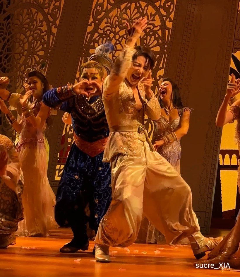 알롱이와 지니의 사랑을 담아🫶🏻 빵야