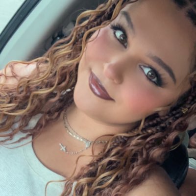 famousasf's tweet photo. #NewProfilePic https://t.co/O6nrUoObi1
