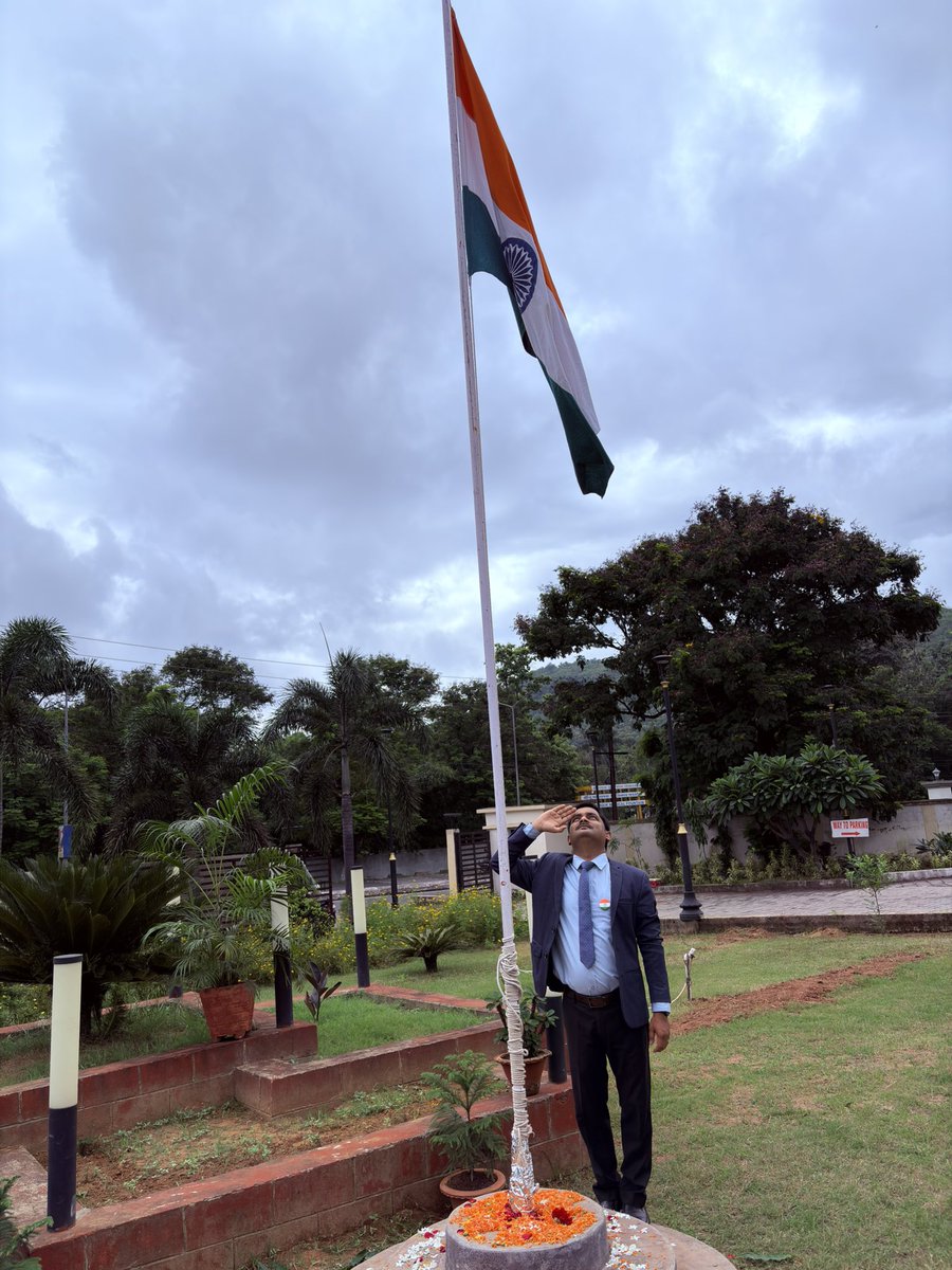 devacool1's tweet image. #IndependenceDay2025 
Happy 79th Independence of the Nation #JaiHind