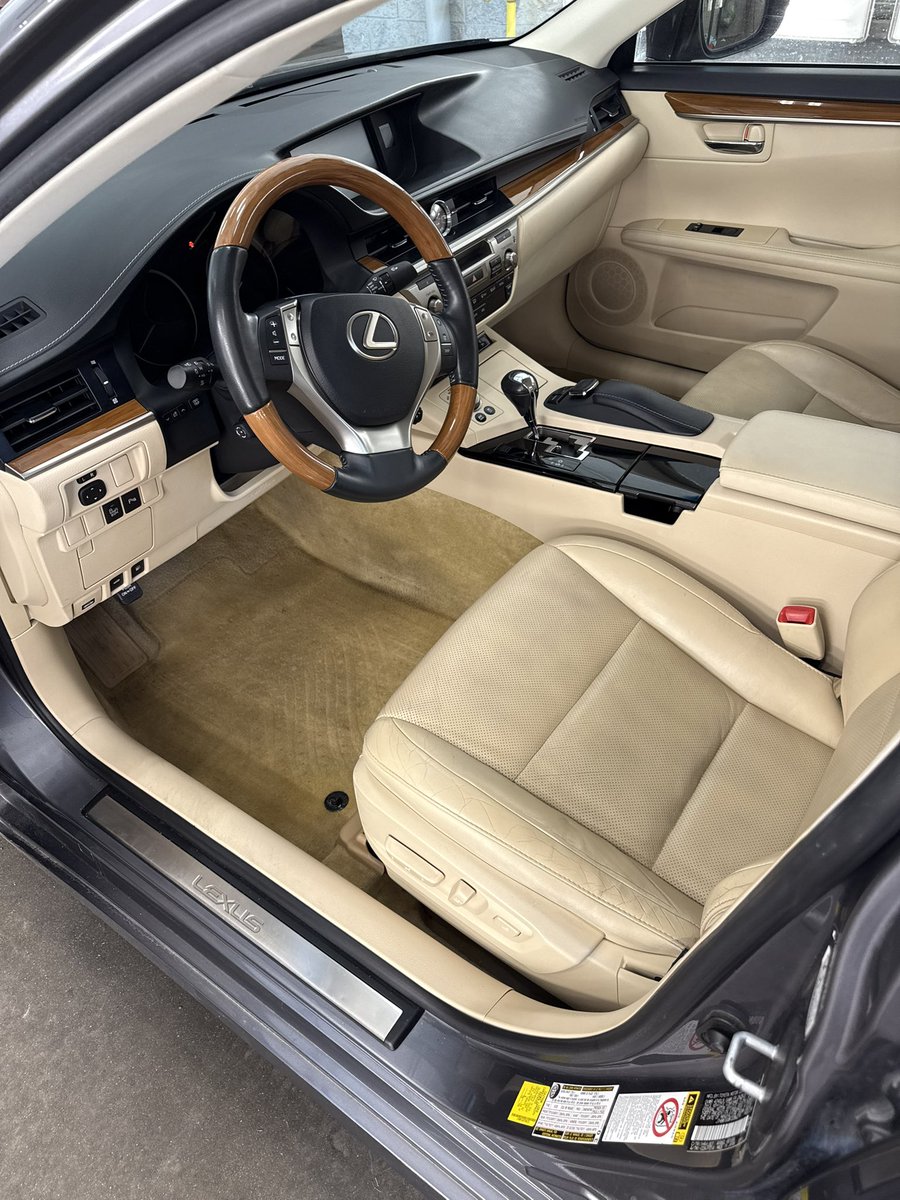 cwill0203's tweet photo. Back to a grandma car I go https://t.co/Rhh9ZjtIVy