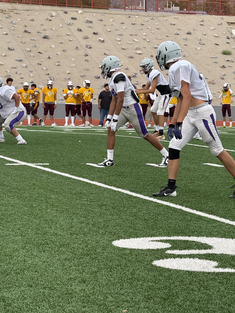 Had an amazing day with my teammates real dogs were doing big things at <a href="/ManzanoFB/">MonarchFootball</a> #Ubuntu Go Monarch’s!🦁💜