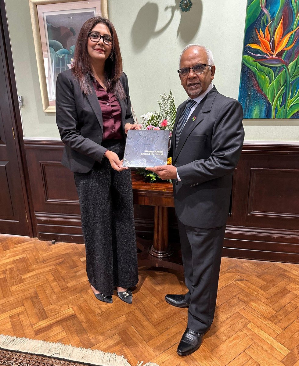 H.E. Dharambeer Gokhool tweet media