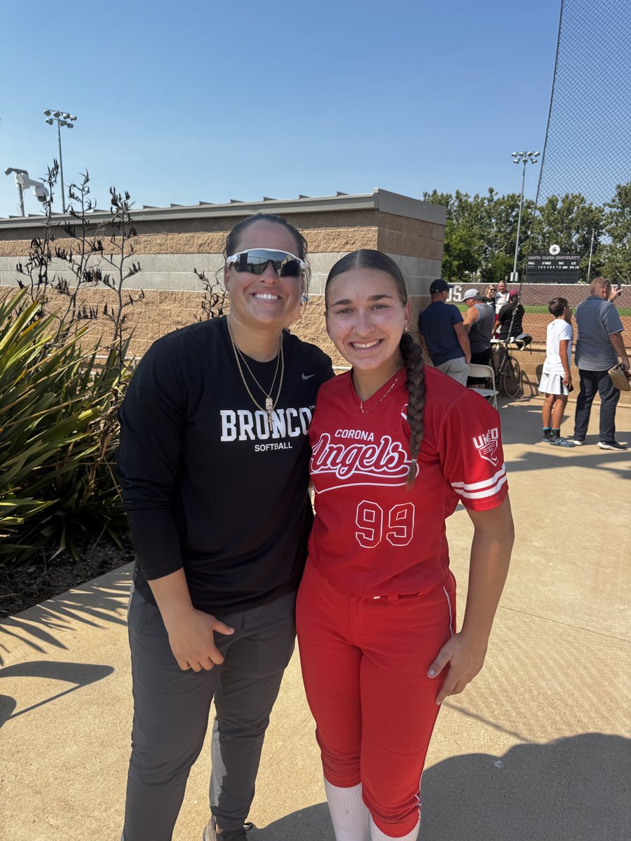 aliplimpton2027's tweet image. Thank you Coach Carbs, Coach Maddi, Coach Kat, and Coach Makena for a great camp experience!! @SCUSoftball 
-
-
#2027athlete #coronaangels #GoBroncos