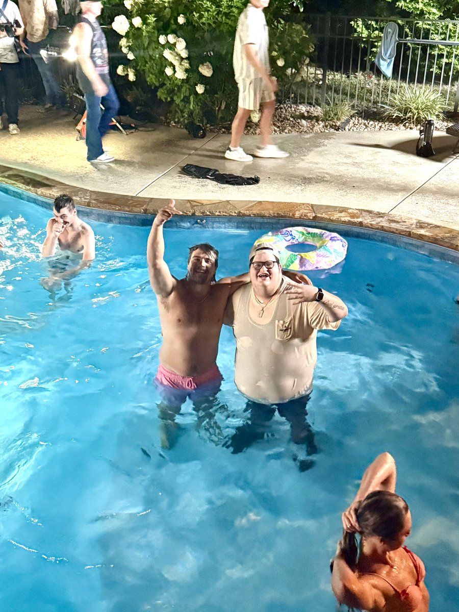 weekleybrody's tweet photo. @GavinAdcock  @warnermusic any shot I can get the full clip of jumping in the pool fully clothed with boots on, and the clip where we all shotgunned by the pool? https://t.co/fvax1r0vAg