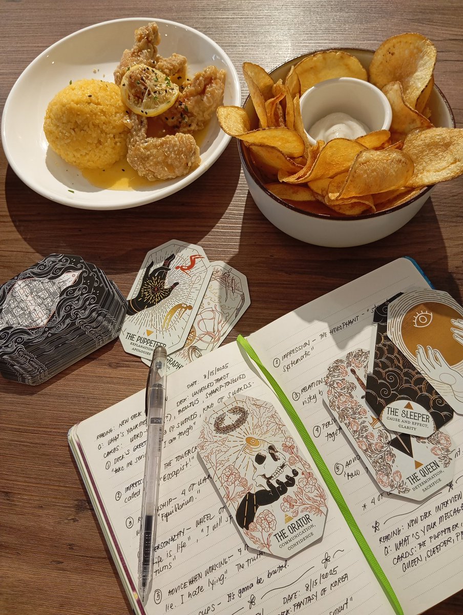 Witch nom noms with Mi-tan! 🍽️ #adeckted