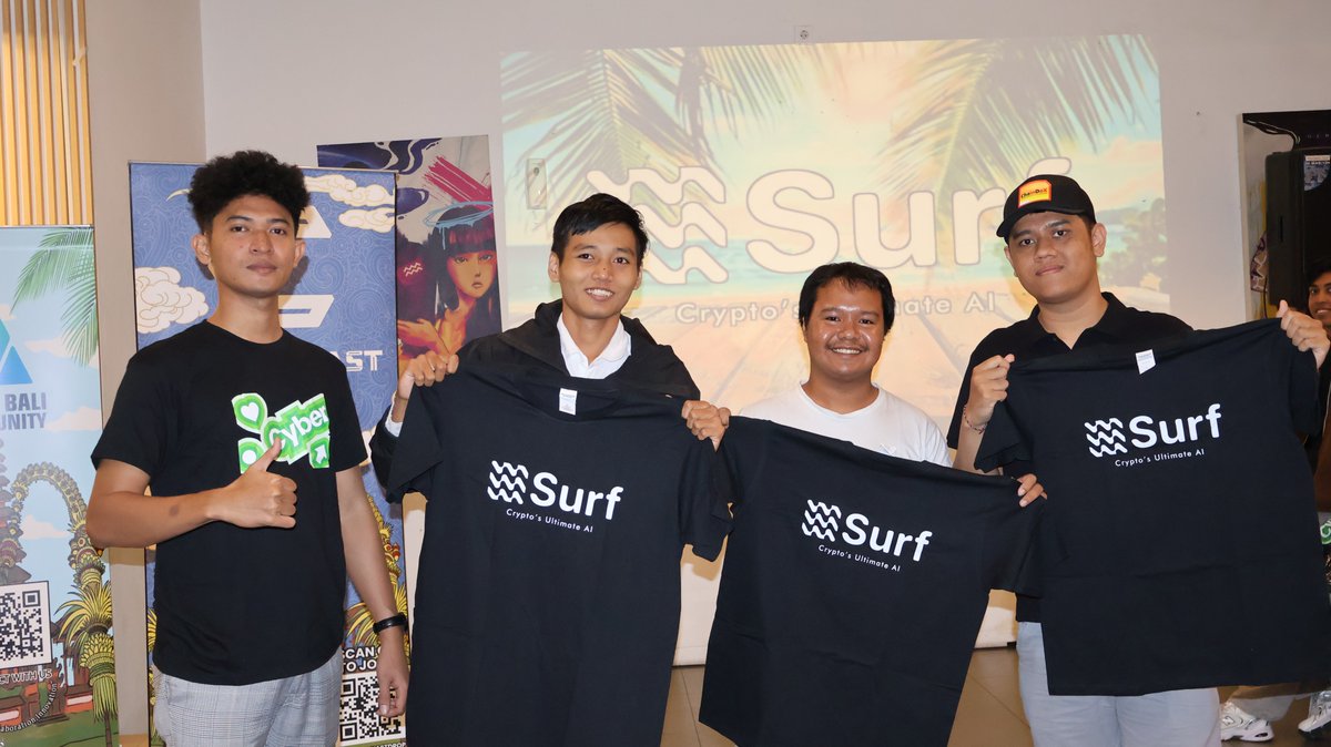 Cyberconnect_ID's tweet image. Terima kasih buat semua partisipan yang sudah hadir di meetup @Surf_Copilot 'Surf in Paradise' kemarin (15/8) di Bali🙌
Malam yang seru penuh diskusi, sharing insight, dan ketemu banyak wajah baru maupun lama. Senang banget bisa connect langsung bareng komunitas!✨