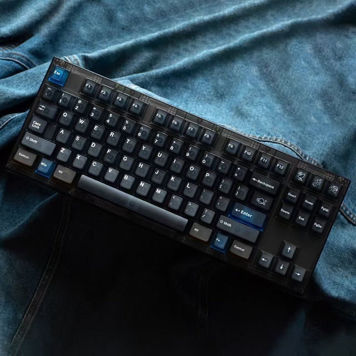 SkyloongVip's tweet photo. Typing Through the Cosmos: Interstellar Keycaps
 
✨Link:https://t.co/JsBrshoVR9

#skyloongkeyboard #skyloong #keebs #keeb #mechanicalkeyboard #pcgaming #setup #deskaccessories #cozysetup #gamingsetup  #fyp #pinkgamingsetup #keycaps #keycapset #keycapdesign #keycap https://t.co/xJ7pxMd9Z0