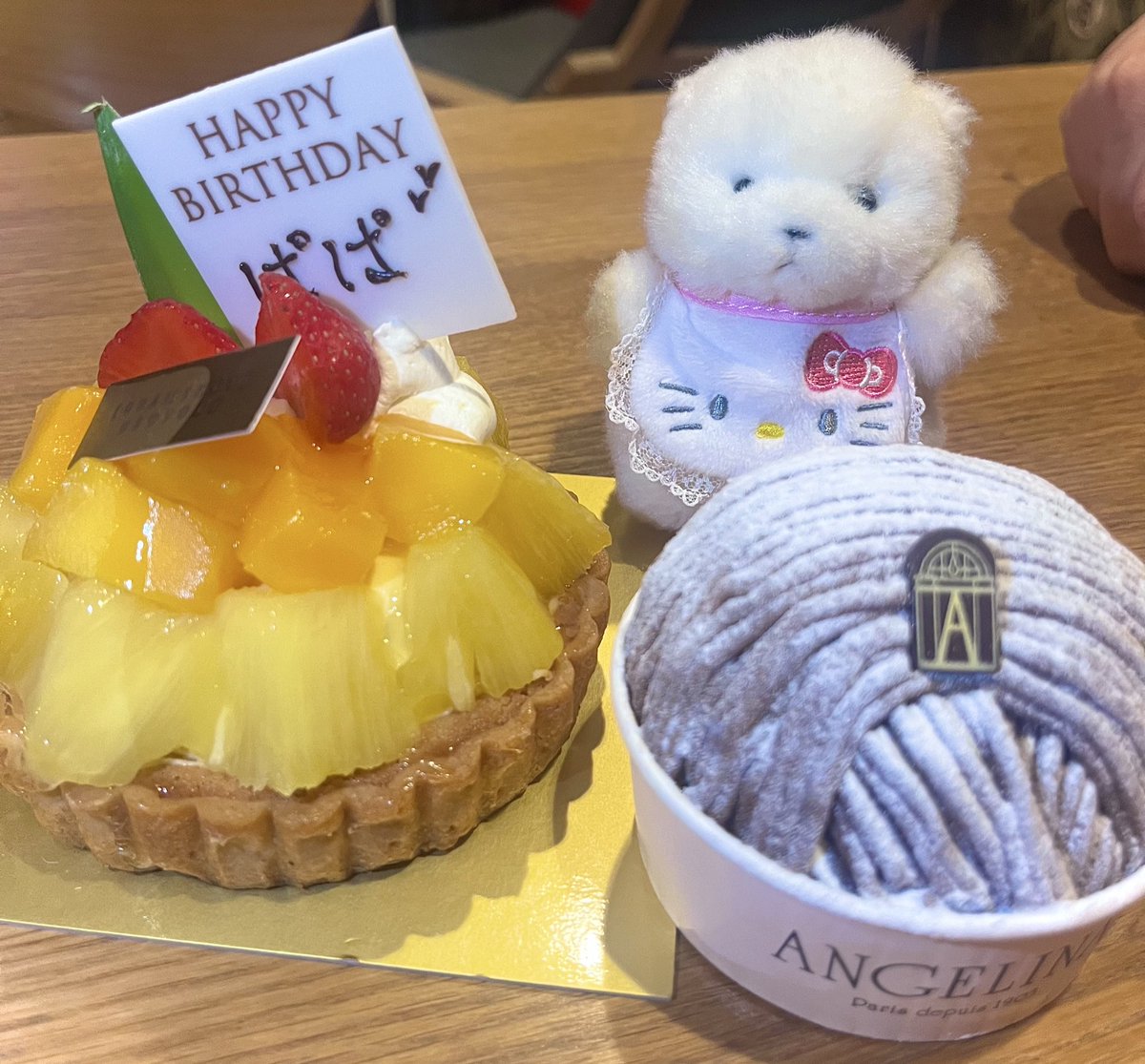marumarume_'s tweet photo. おいしかったね🍰 https://t.co/BIzlI8E3dz