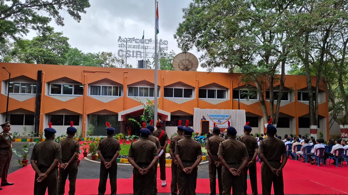 CSIR_4PI's tweet image. Celebrating the 79th Independence Day at CSIR-4PI with pride &amp;amp; purpose! As India moves towards an AI-driven future, we reaffirm our commitment to data science, HPC &amp;amp; digital innovation for a self-reliant nation @CSIR_IND