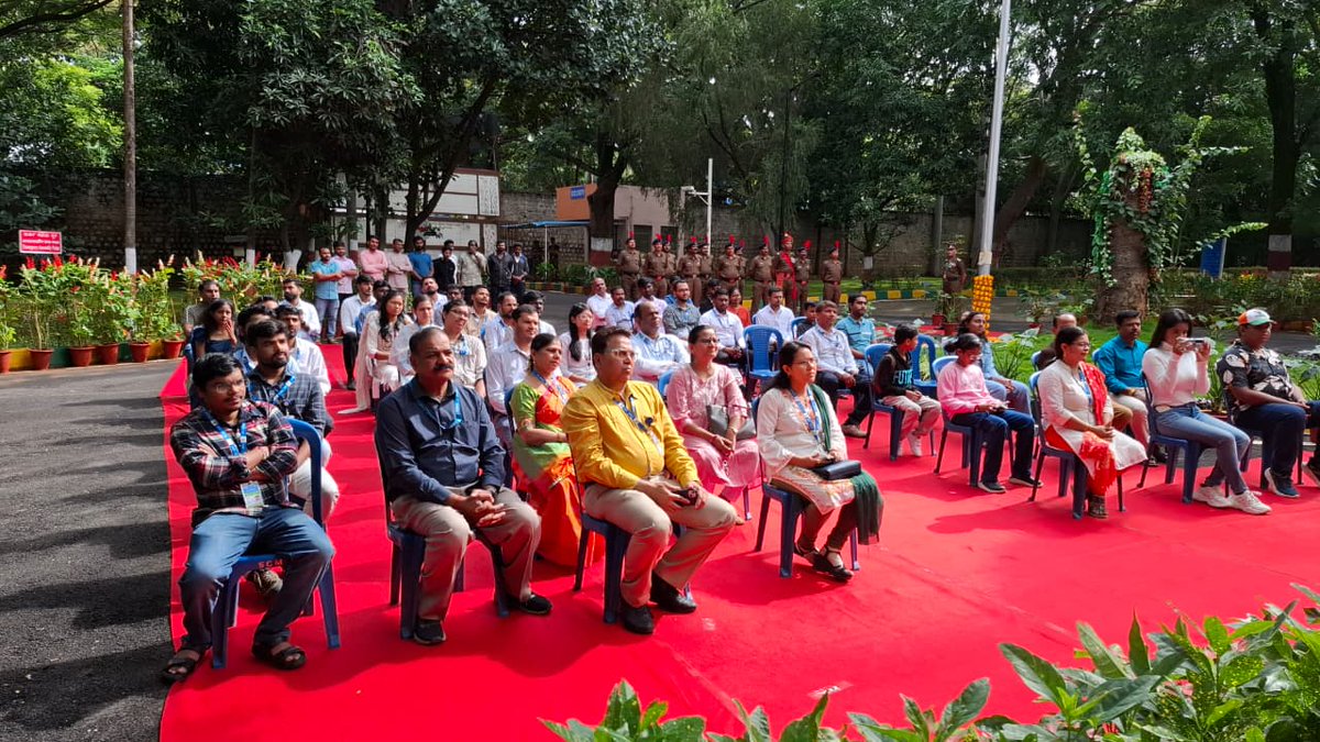 CSIR_4PI's tweet image. Celebrating the 79th Independence Day at CSIR-4PI with pride &amp;amp; purpose! As India moves towards an AI-driven future, we reaffirm our commitment to data science, HPC &amp;amp; digital innovation for a self-reliant nation @CSIR_IND