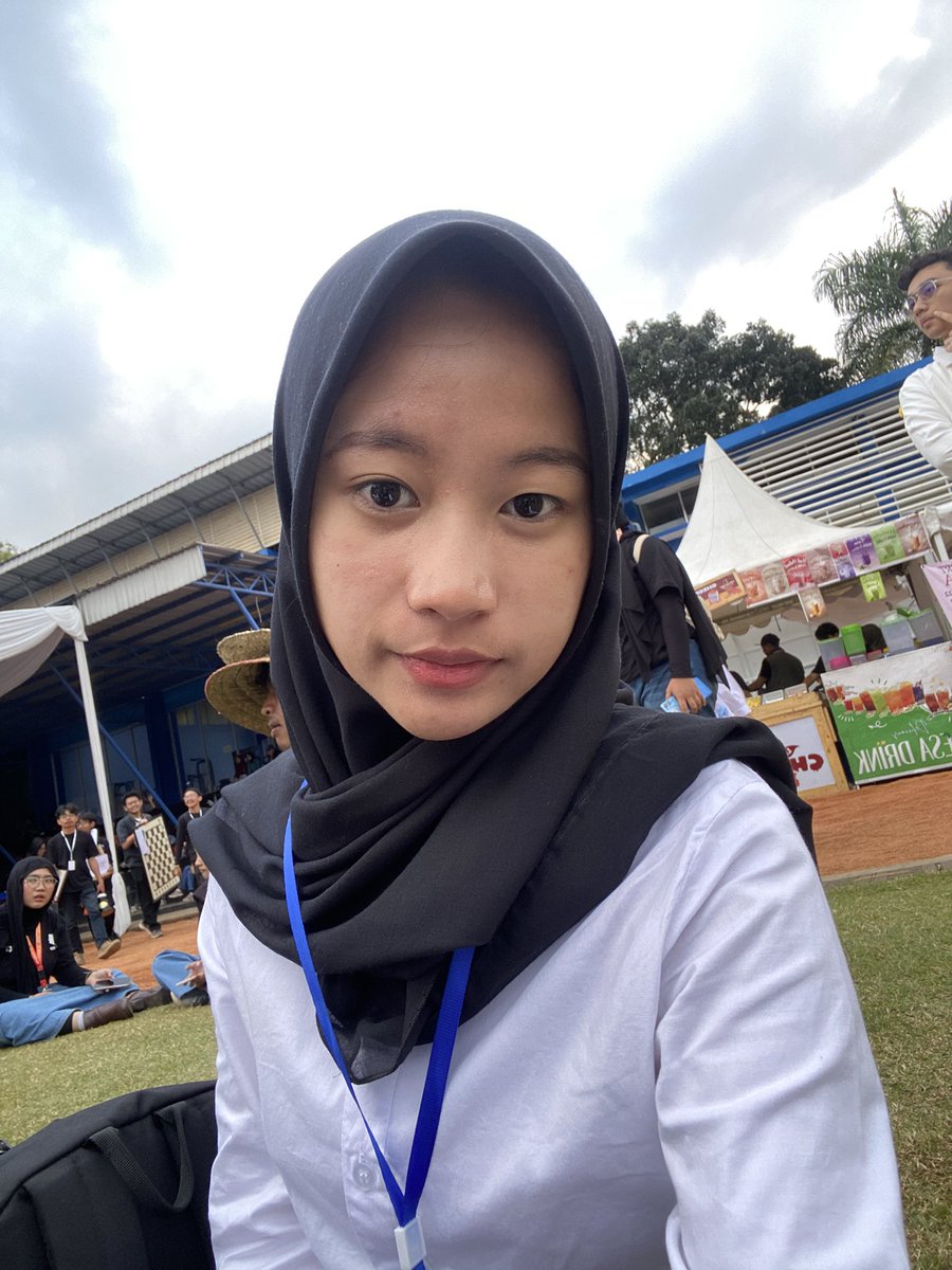 saturneids's tweet photo. thankyou prabu25! 🥹💙🤍 https://t.co/ywUH3OOxta